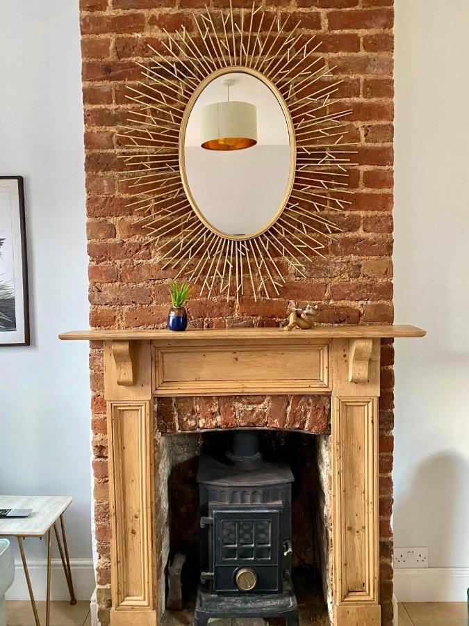 Delightful 2 Bedroom Home in Central Windsor Buitenkant foto